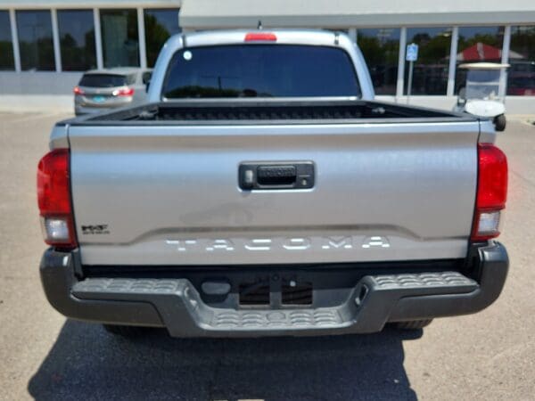 2022 Toyota Tacoma 2WD - Image 18