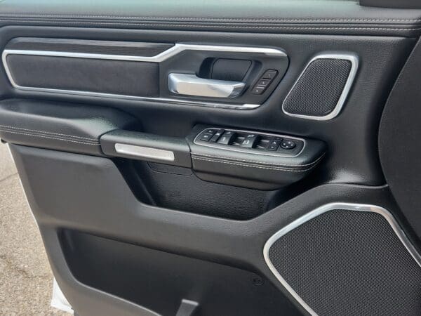 2023 Ram 1500 - Image 13
