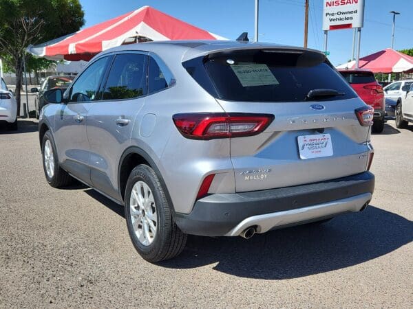 2023 Ford Escape - Image 3