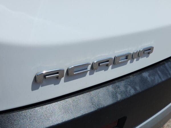 2023 GMC Acadia - Image 20