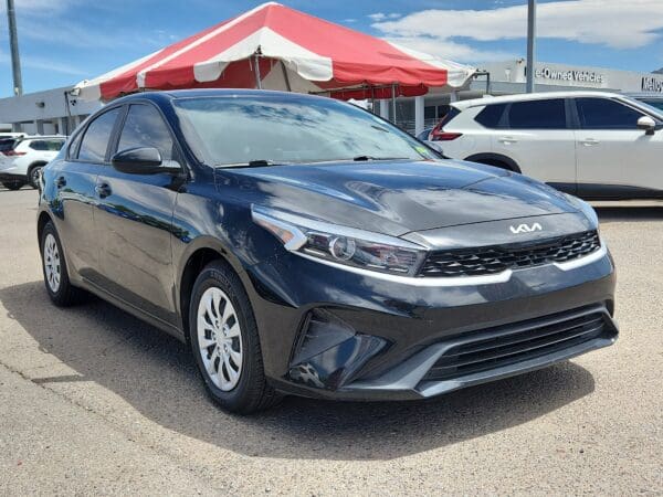 2022 Kia Forte - Image 4