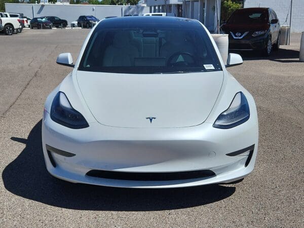 2022 Tesla Model 3 - Image 5