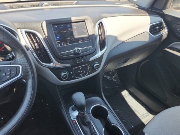 2023 Chevrolet Equinox - Image 9
