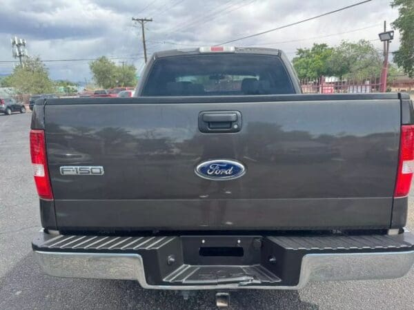 2007 Ford F150 SuperCrew Cab - Image 4