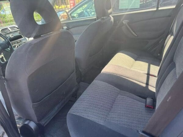 2004 Toyota RAV4 - Image 6