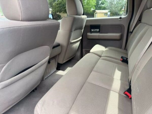 2007 Ford F150 SuperCrew Cab - Image 6