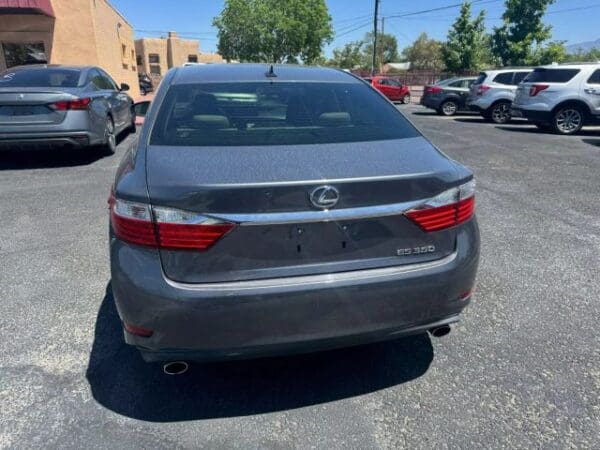 2013 Lexus ES - Image 3
