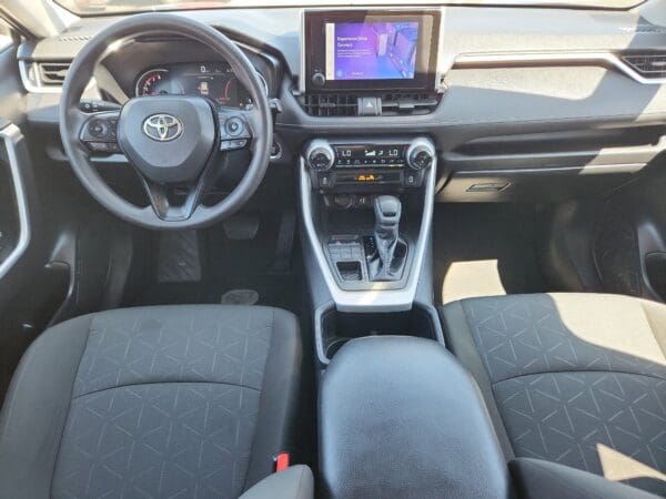2023 Toyota RAV4 - Image 17