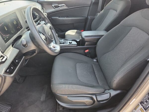 2023 Kia Sportage - Image 14