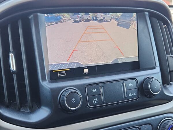 2022 Chevrolet Colorado - Image 12