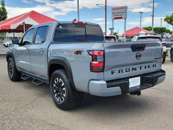 2024 Nissan Frontier - Image 3