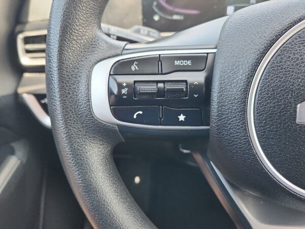 2023 Kia Sportage - Image 6