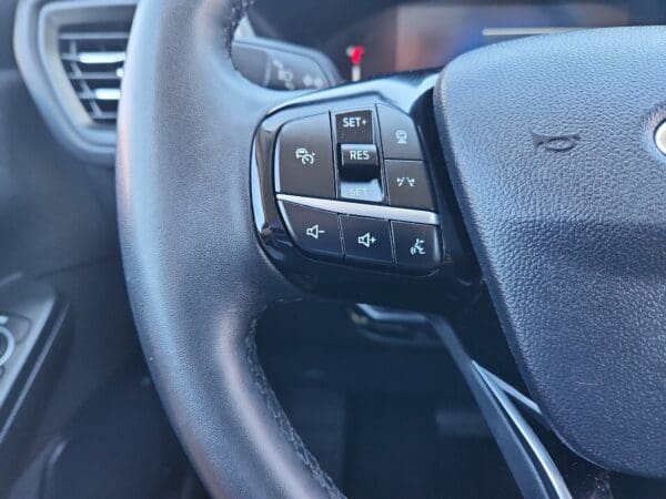 2023 Ford Escape - Image 6