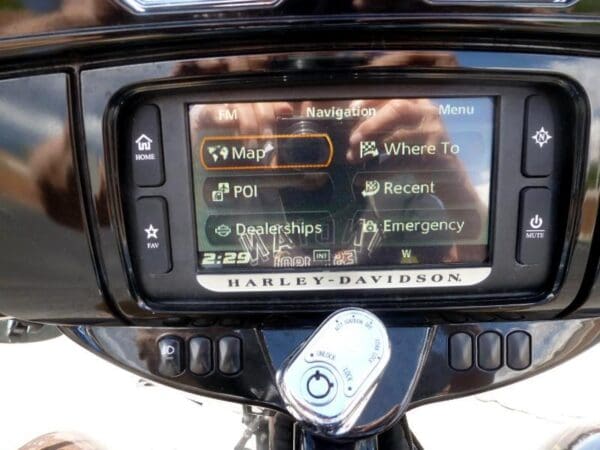 2014 Harley-Davidson FLHTK - Image 11