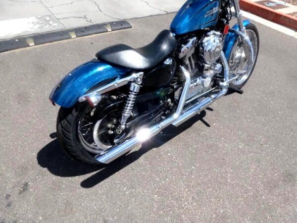 2015 Harley-Davidson XL 1200V - Image 2