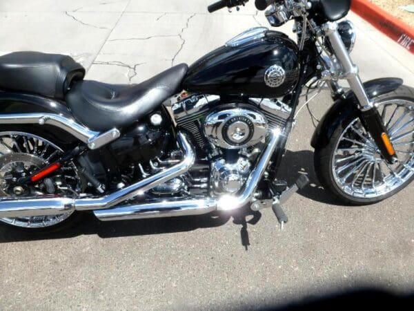 2014 Harley-Davidson FXSB - Image 5