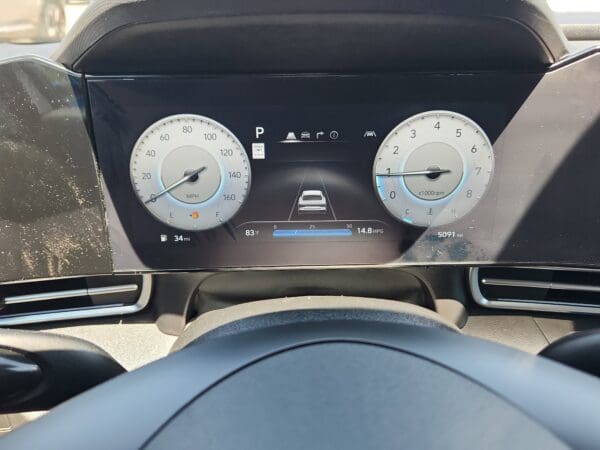 2024 Hyundai Elantra - Image 8