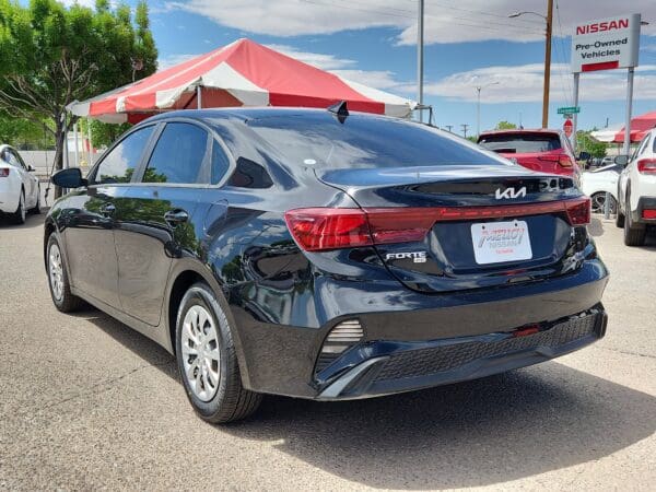 2022 Kia Forte - Image 3