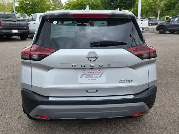 2023 Nissan Rogue - Image 18