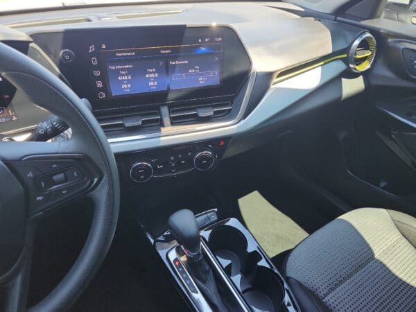 2025 Chevrolet Trax - Image 9
