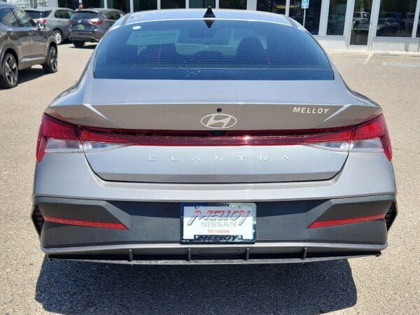 2024 Hyundai Elantra - Image 18