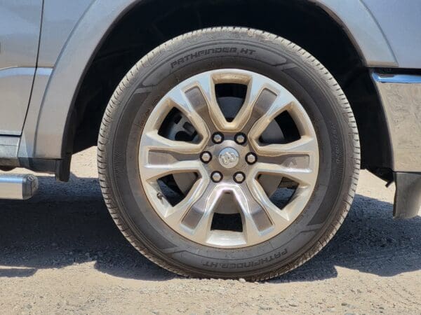 2023 Ram 1500 - Image 7