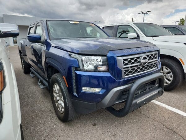 2022 Nissan Frontier - Image 3