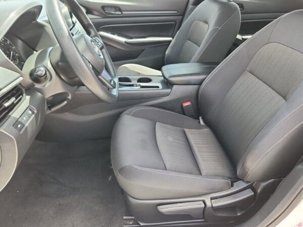 2024 Nissan Altima - Image 15