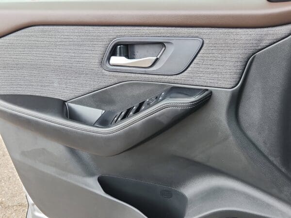 2023 Nissan Rogue - Image 14