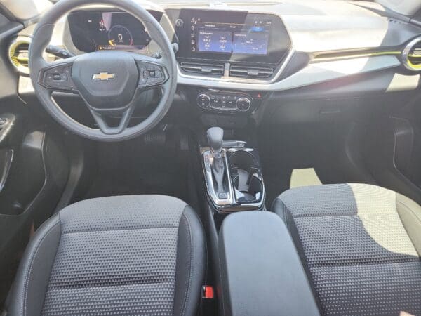 2025 Chevrolet Trax - Image 17