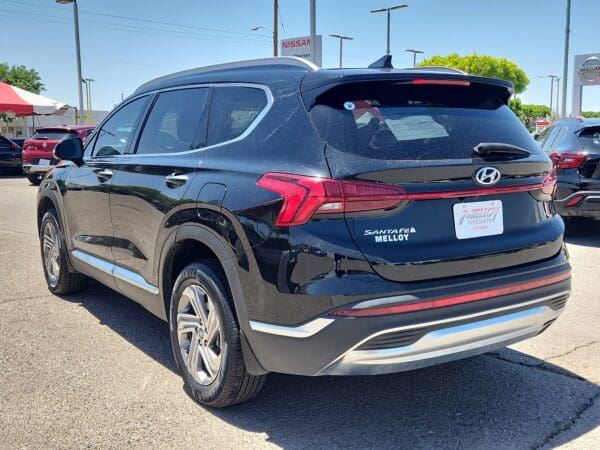 2023 Hyundai Santa Fe - Image 3