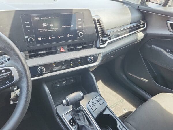 2023 Kia Sportage - Image 9