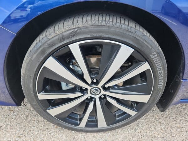 2021 Nissan Altima - Image 20