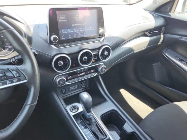 2024 Nissan Sentra - Image 9