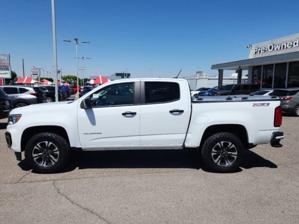 2022 Chevrolet Colorado - Image 2