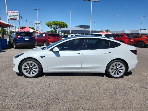 2022 Tesla Model 3 - Image 2