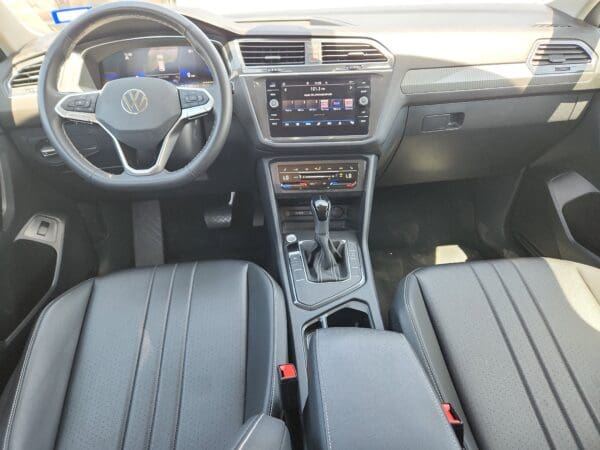 2024 Volkswagen Tiguan - Image 17