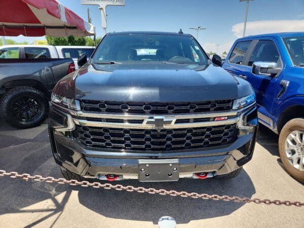 2022 Chevrolet Suburban - Image 2