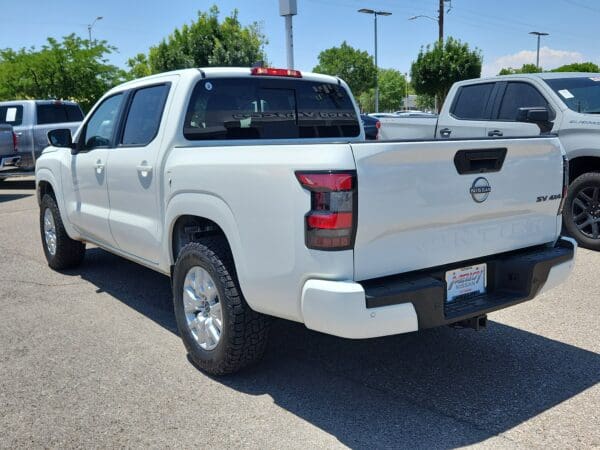 2024 Nissan Frontier - Image 3