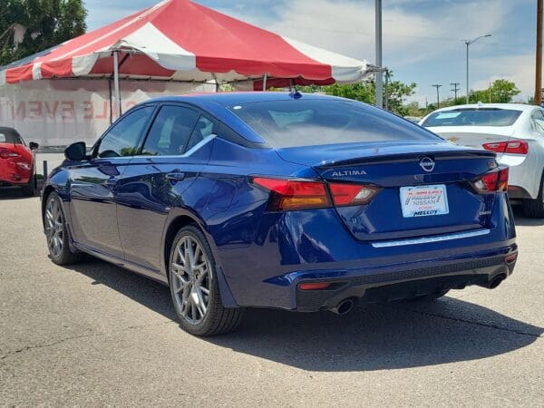 2023 Nissan Altima - Image 3