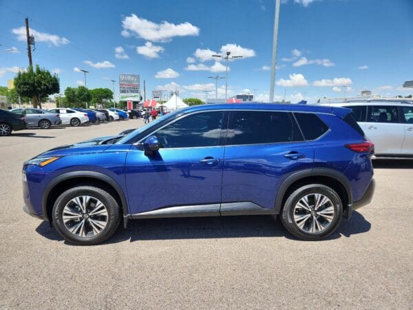 2021 Nissan Rogue - Image 2