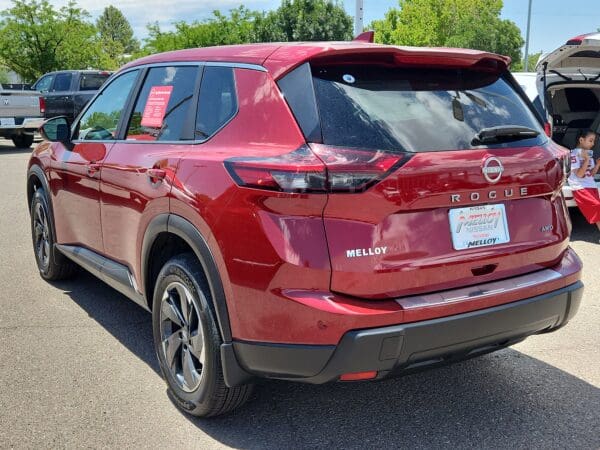 2025 Nissan Rogue - Image 3