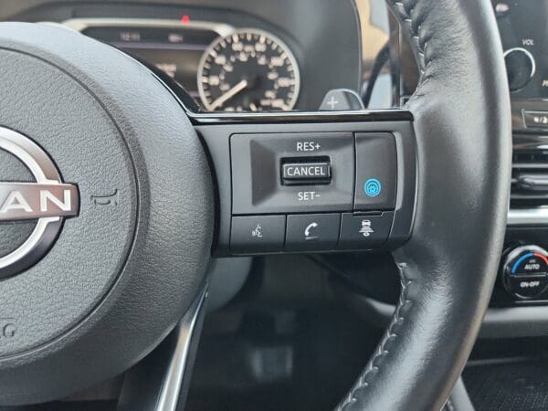 2023 Nissan Pathfinder - Image 7