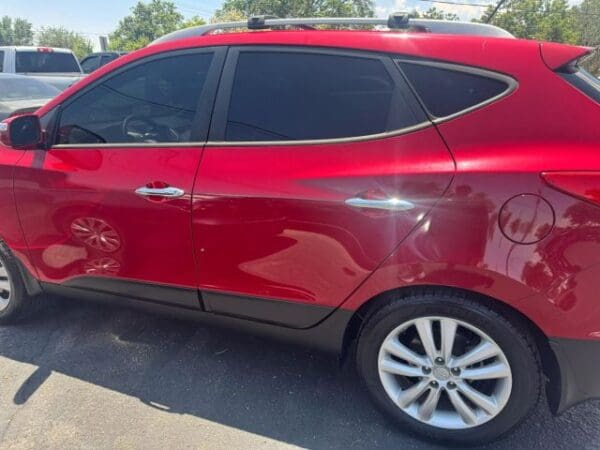 2013 Hyundai Tucson - Image 2
