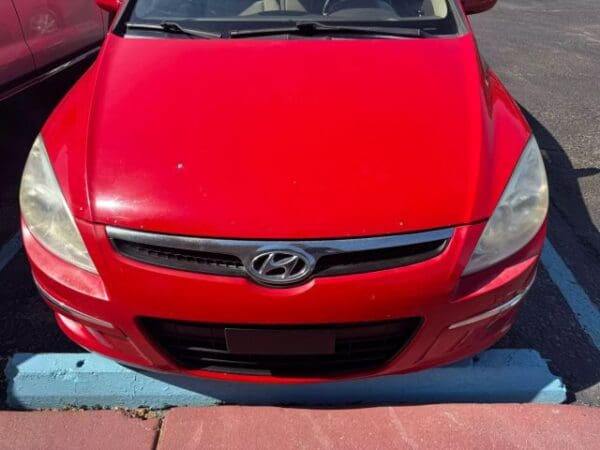 2009 Hyundai Elantra - Image 2