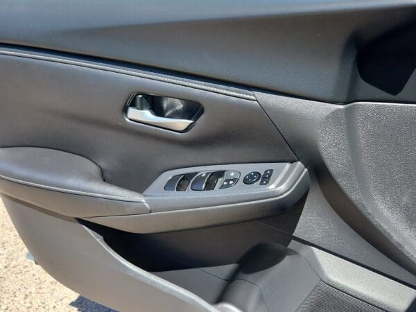 2025 Nissan Sentra - Image 14