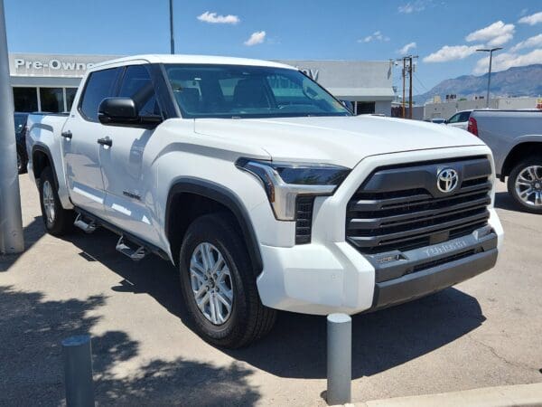 2022 Toyota Tundra 4WD - Image 3