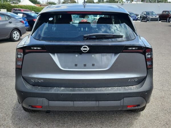 2025 Nissan Kicks - Image 18