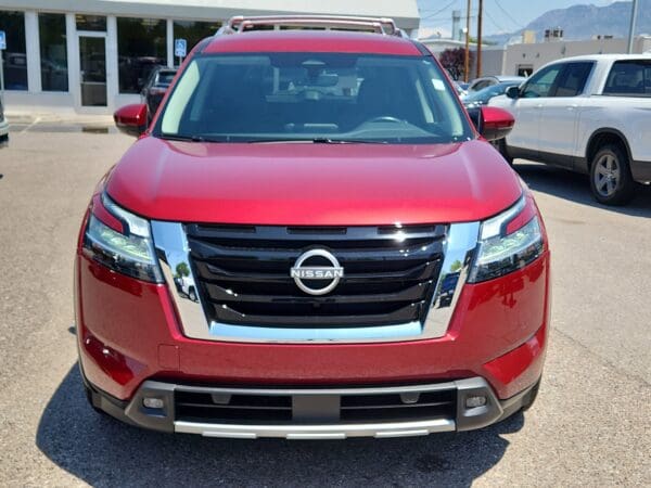 2023 Nissan Pathfinder - Image 5