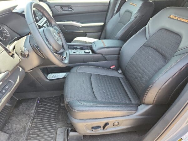 2025 Nissan Pathfinder - Image 15